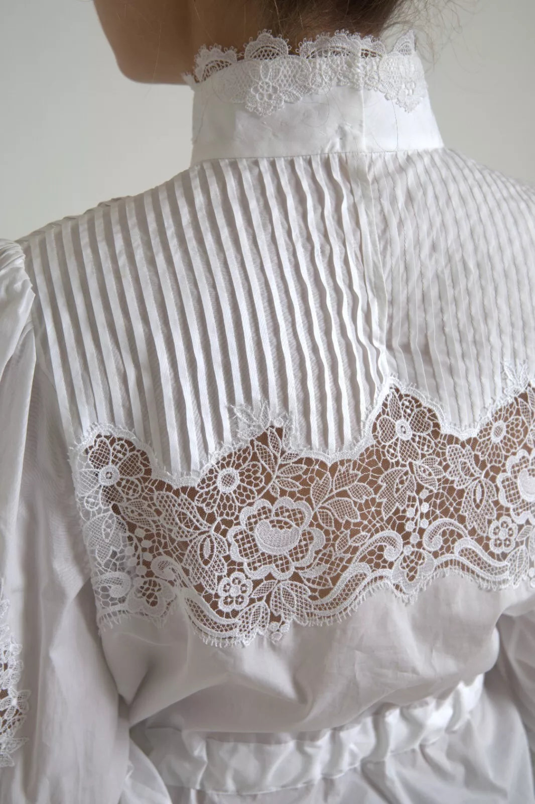 White Cotton Lace Trim Turtle Neck Top Blouse